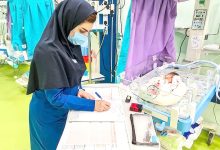 پرستار به تخت