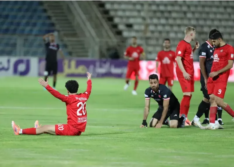 دیدار حساس تراکتور و پرسپولیس خالی از تماشاگر خواهد بود