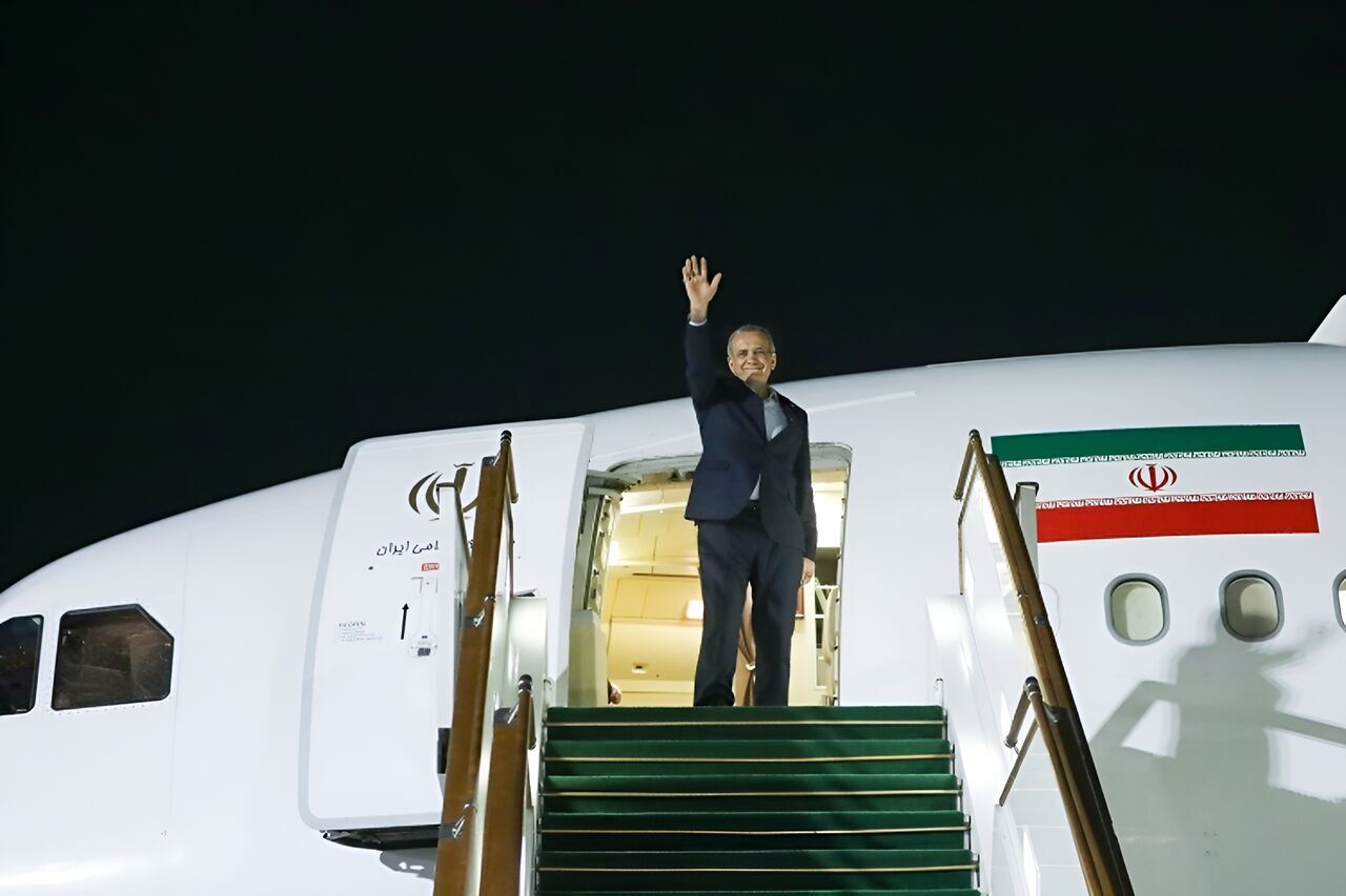 پزشکیان بعد از یک روز پربار در کردستان به تهران بازگشت