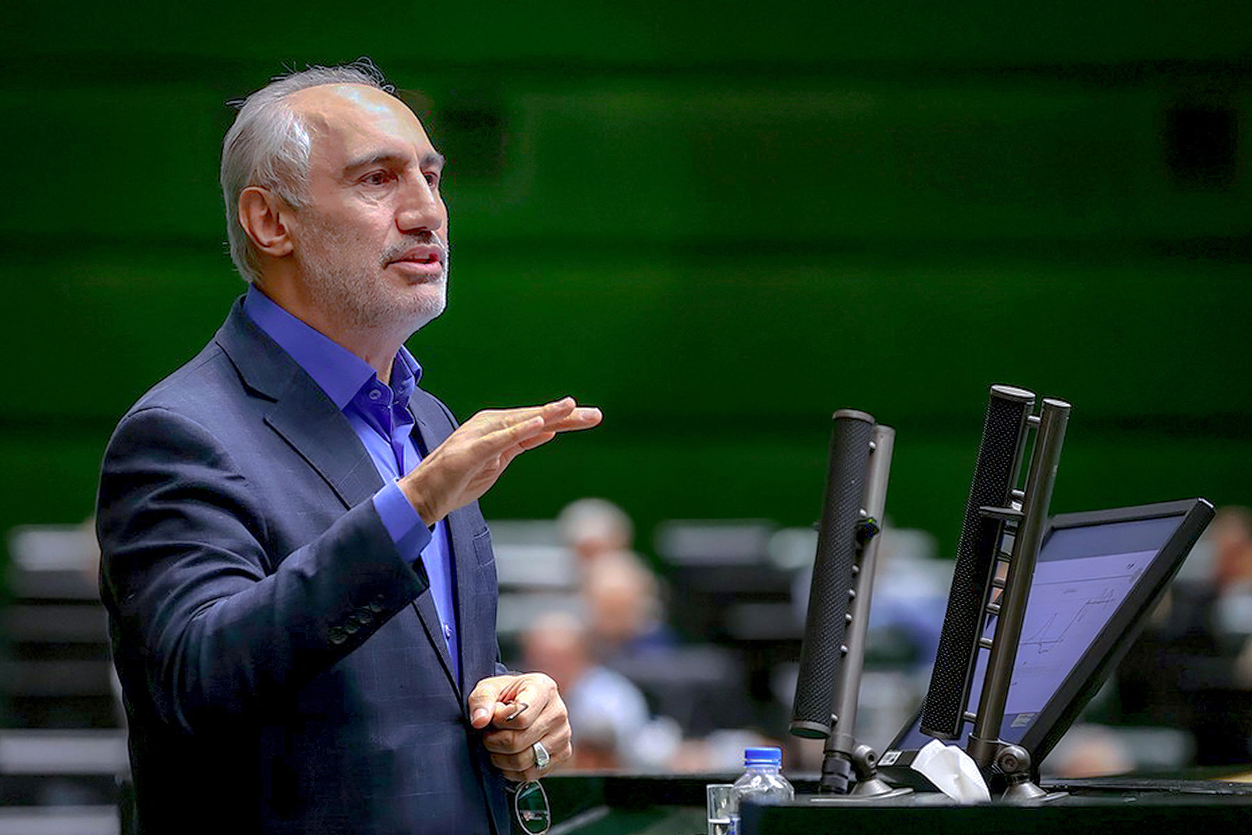 پورمحمدی: پول ۶ میلیارد دلار بنزین از منابع حیاتی مردم کسر میشود