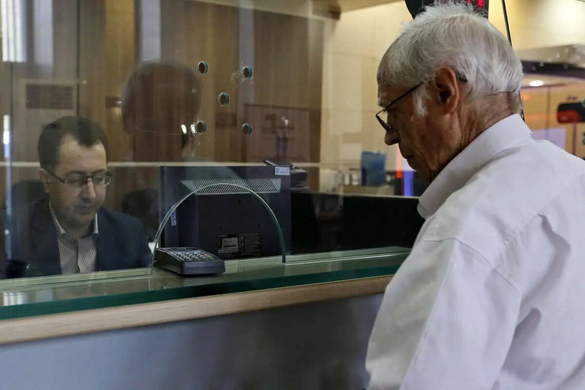 چرا بازنشستگی می‌تواند به معنای کاهش نصف حقوق باشد؟