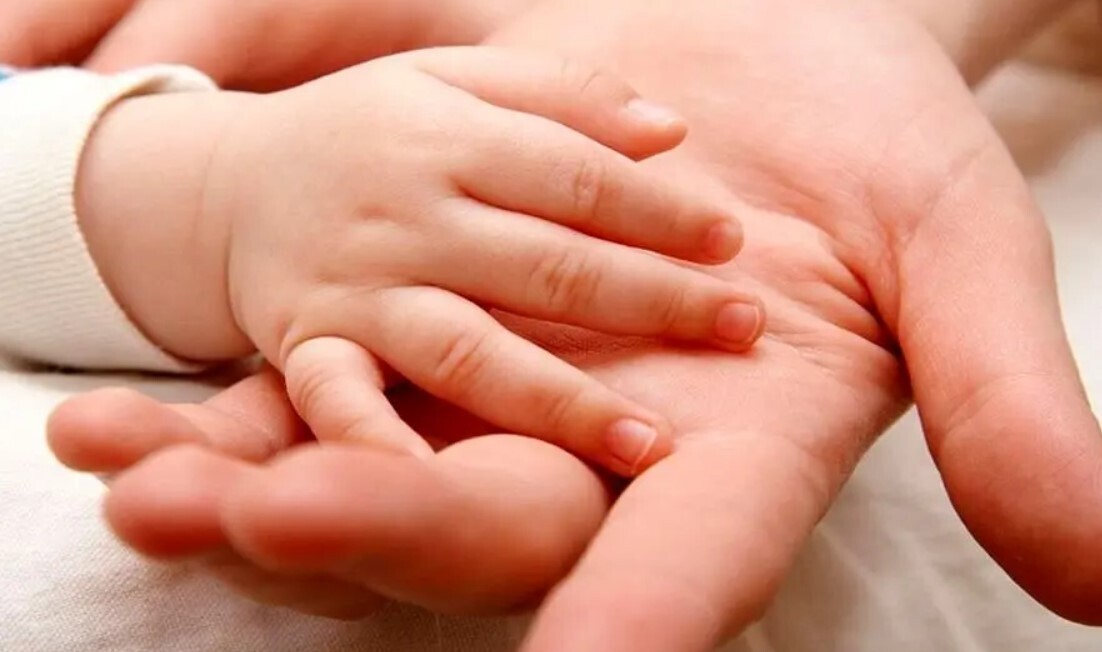 چه کسانی مشمول «کارت امید مادر» می‌شوند و نحوه دریافت آن چگونه است؟