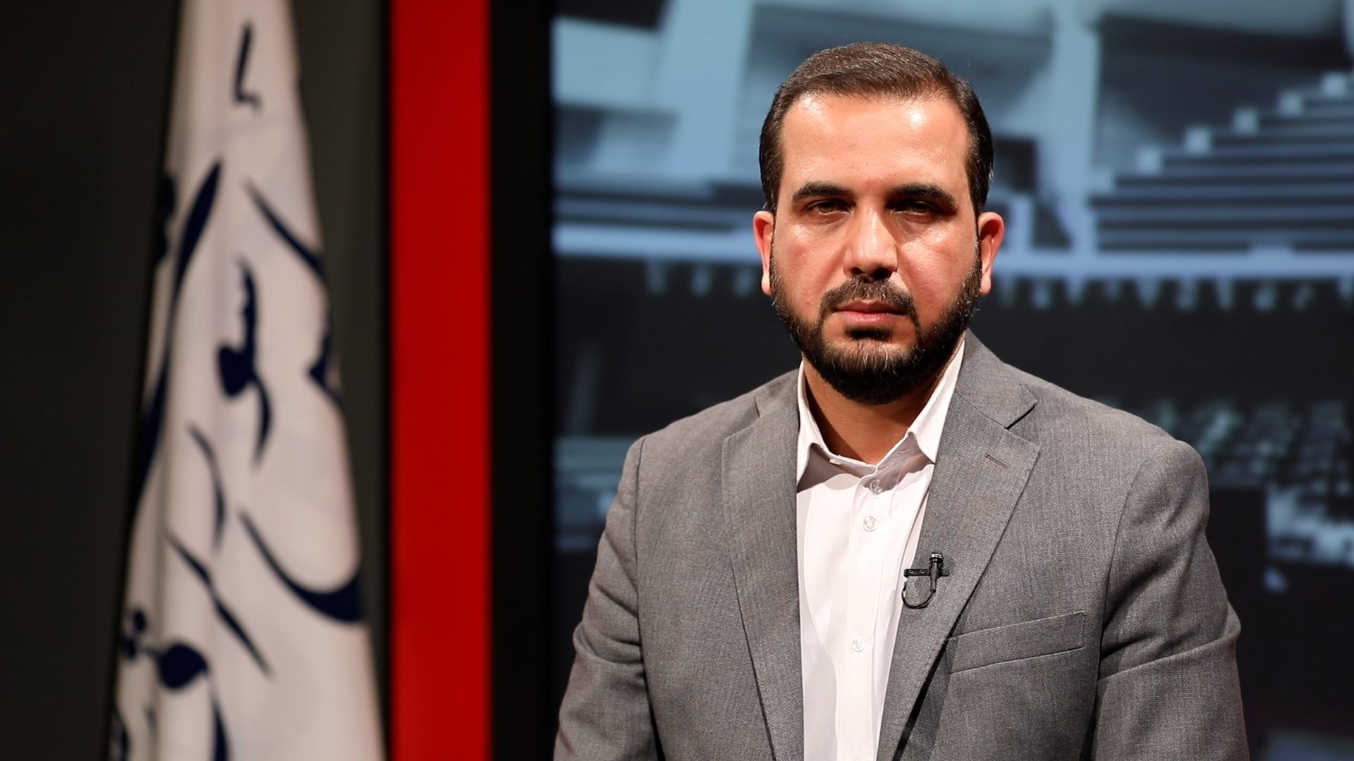 افزایش قیمت بنزین بدون بهره‌وری، سفره مردم را کوچک‌تر می‌کند