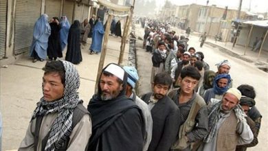 کارت الکترونیکی برای اتباع خارجی؛ ابزاری برای کنترل فعالیت‌های اقتصادی