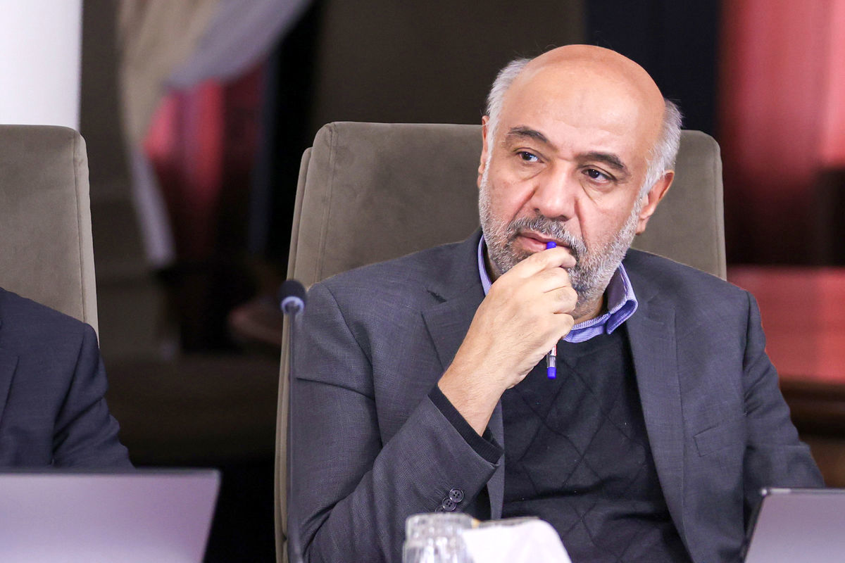 مطابق قانون تورم