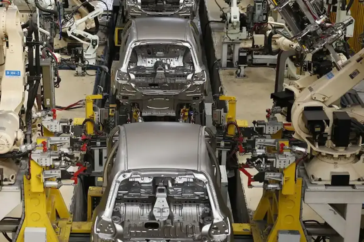 آییننامه ملی ارتقای کیفیت خودروهای داخلی تصویب شد؛ سازوکار جدید نظارت فعال میشود