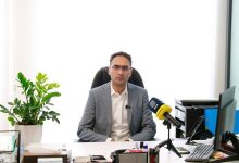 استاد اقتصاد: بازار سهام در ایران از تورم عقب نمی‌ماند؛ انفعال سیاست پولی عامل اصلی است