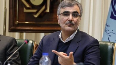 بانک مرکزی: خبر مشاجره فرزین بر سر نرخ دلار در مجلس، صحت ندارد