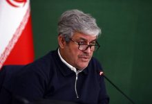 مجلس خواهان افزایش بیشتر حقوق‌ها شد؛ ۲۰ درصد رشد پیشنهادی دولت کافی نیست