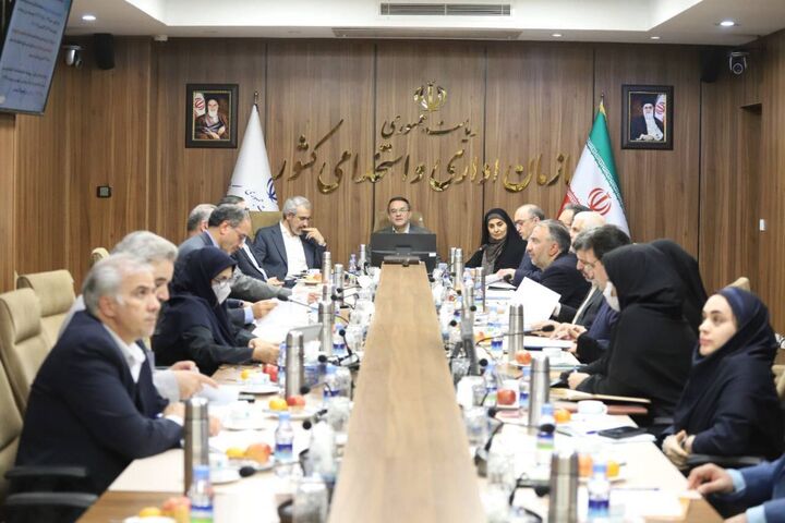 جلسه شورای حقوق و دستمزد با حضور چهار وزیر؛ آیا اصلاحات پرداختها کلید خورد؟