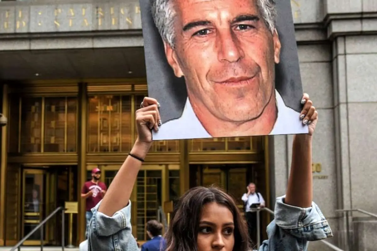 جنجال جدید در کنگره: دموکراتها تصاویر تازهای از جفری اپستین منتشر کردند