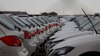 خودرو بالاخره ارزان شد؛ فروشندگان زیر فشار رکود عقب‌نشینی کردند