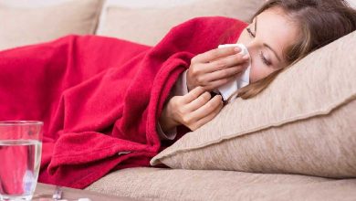خوراکی‌های ممنوع هنگام سرماخوردگی؛ پنج اشتباه رایج غذایی که حالتان را بدتر می‌کند