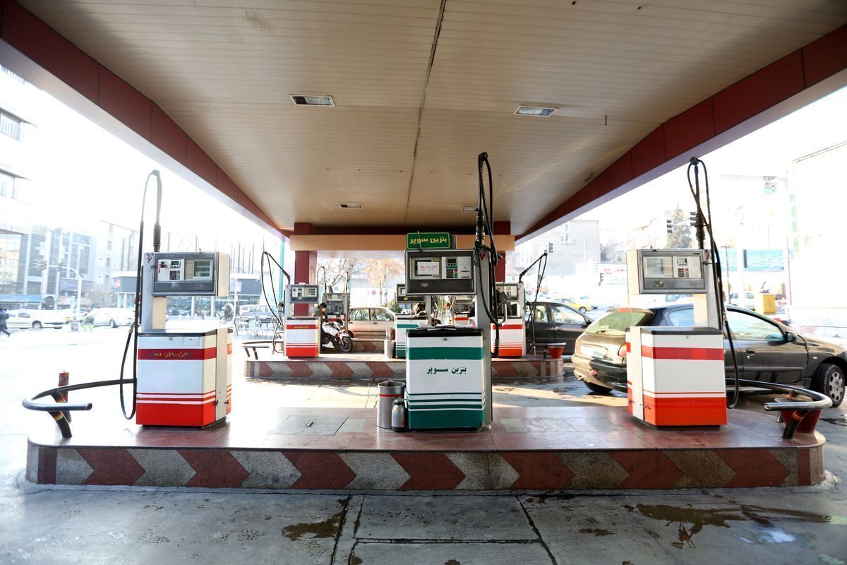 دولت تکلیف سهمیه بنزین مالکان چندپلاک را روشن کرد