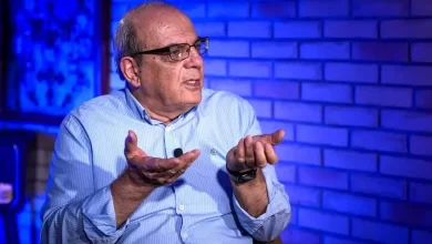 هشدار صریح عباس عبدی: ساختار قدرت با «دوستان تندرو» بی‌نیاز از دشمن است