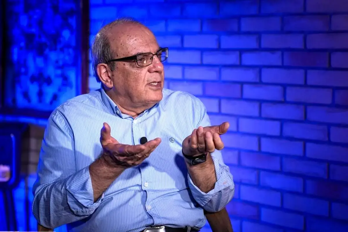 هشدار صریح عباس عبدی: ساختار قدرت با «دوستان تندرو» بینیاز از دشمن است