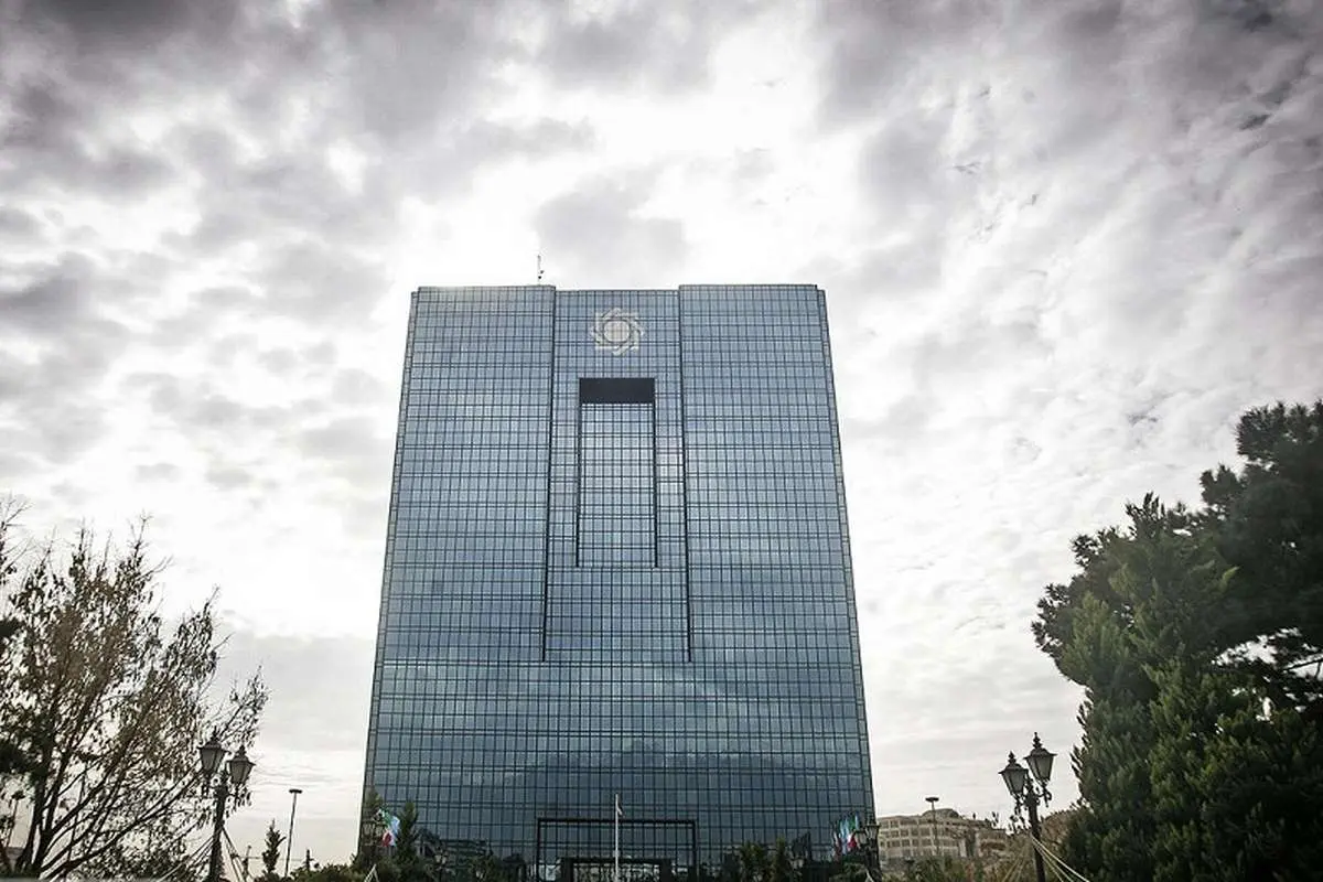 فرزین زیر فشار نوسانات دلار؛ گمانه جدی درباره بازگشت همتی به میدان