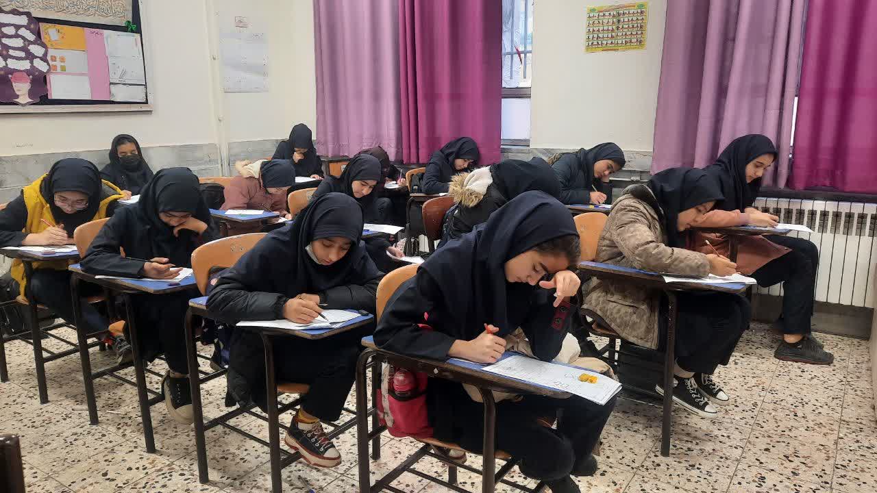 نمونه دولتی و هیات امنایی