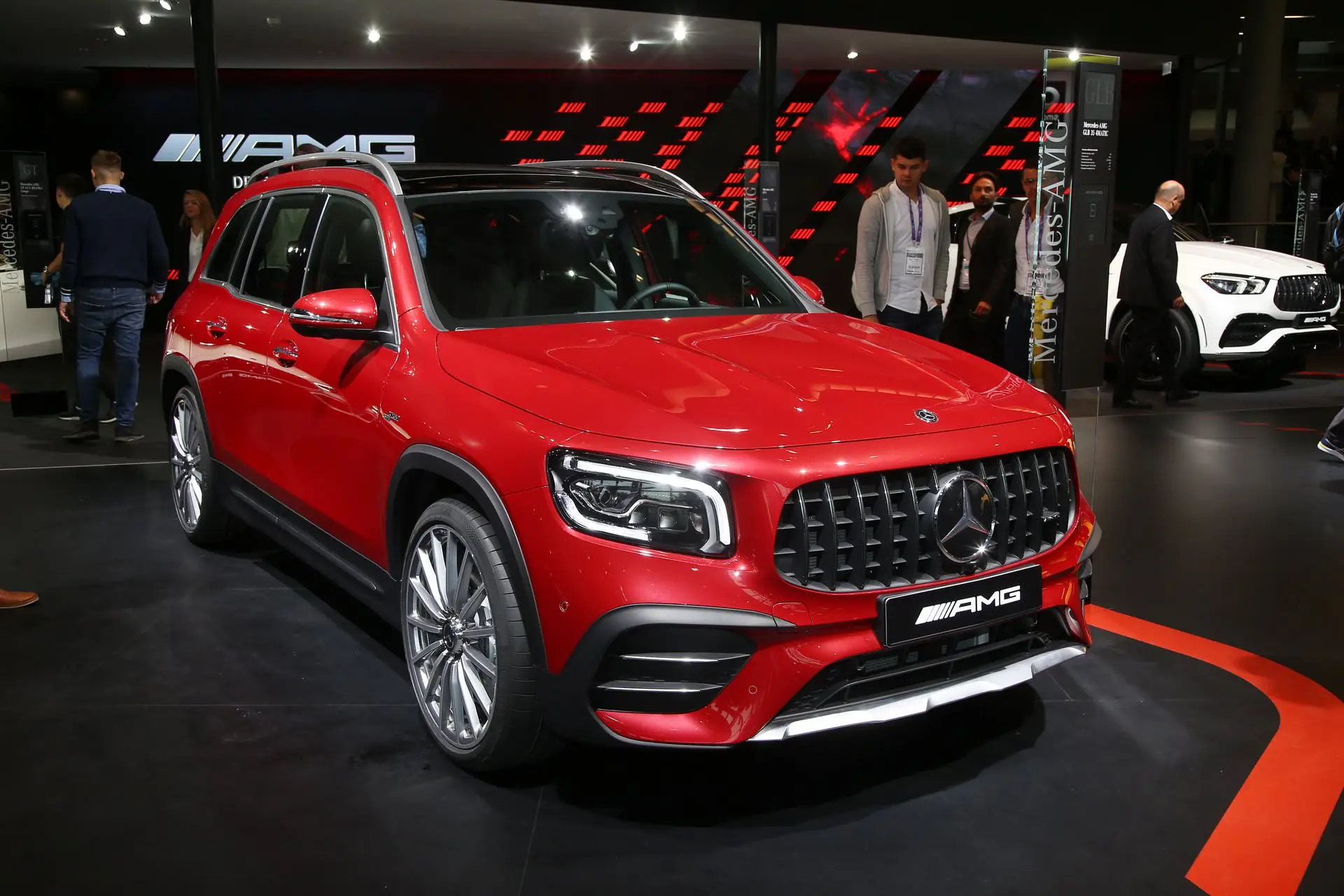 کابین مرسدس بنز