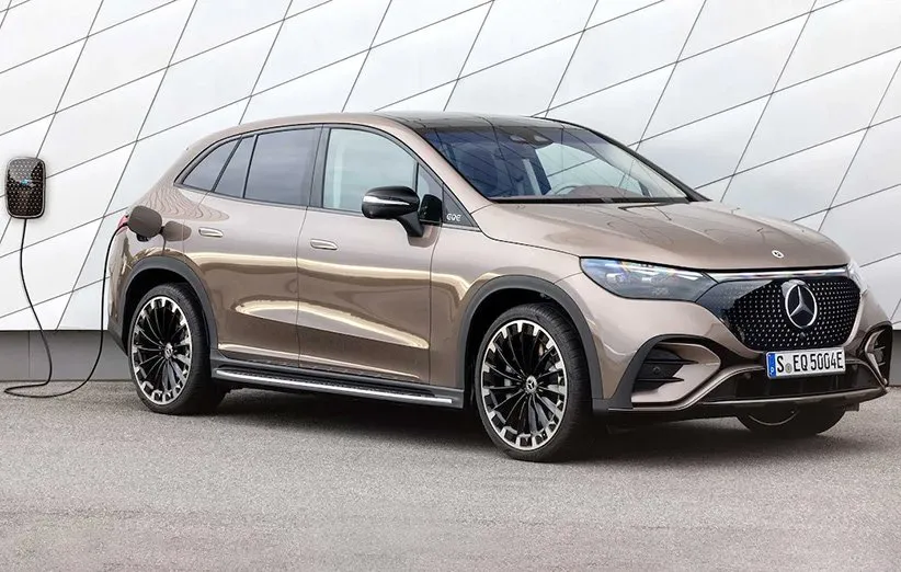 افزایش قیمتهای جنجالی: مرسدس بنزهای برقی به ۱۴ میلیارد رسیدند