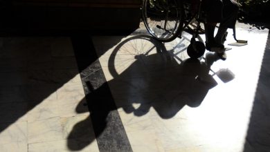 معوقات کمک‌هزینه معلولان پرداخت شد؛ اما فاصله با حداقل دستمزد همچنان باقی است