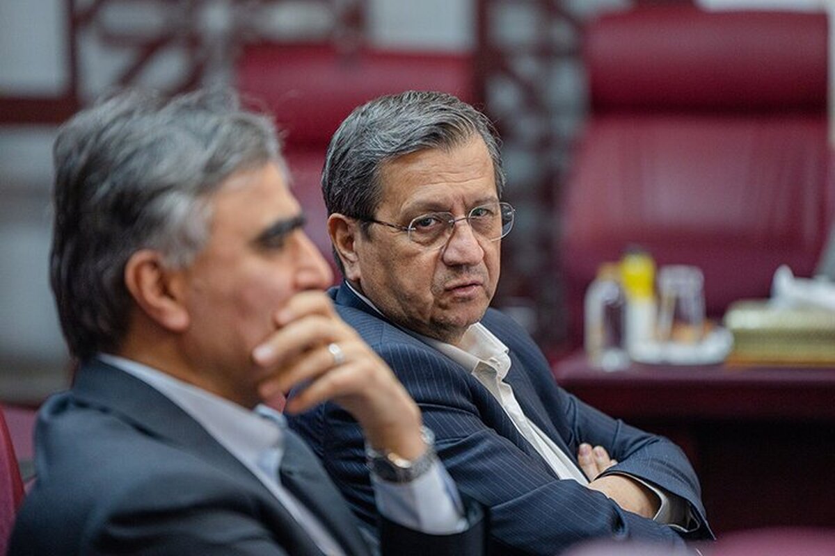 همتی و فرزین در ساختمان شیشه‌ای رو در رو شدند