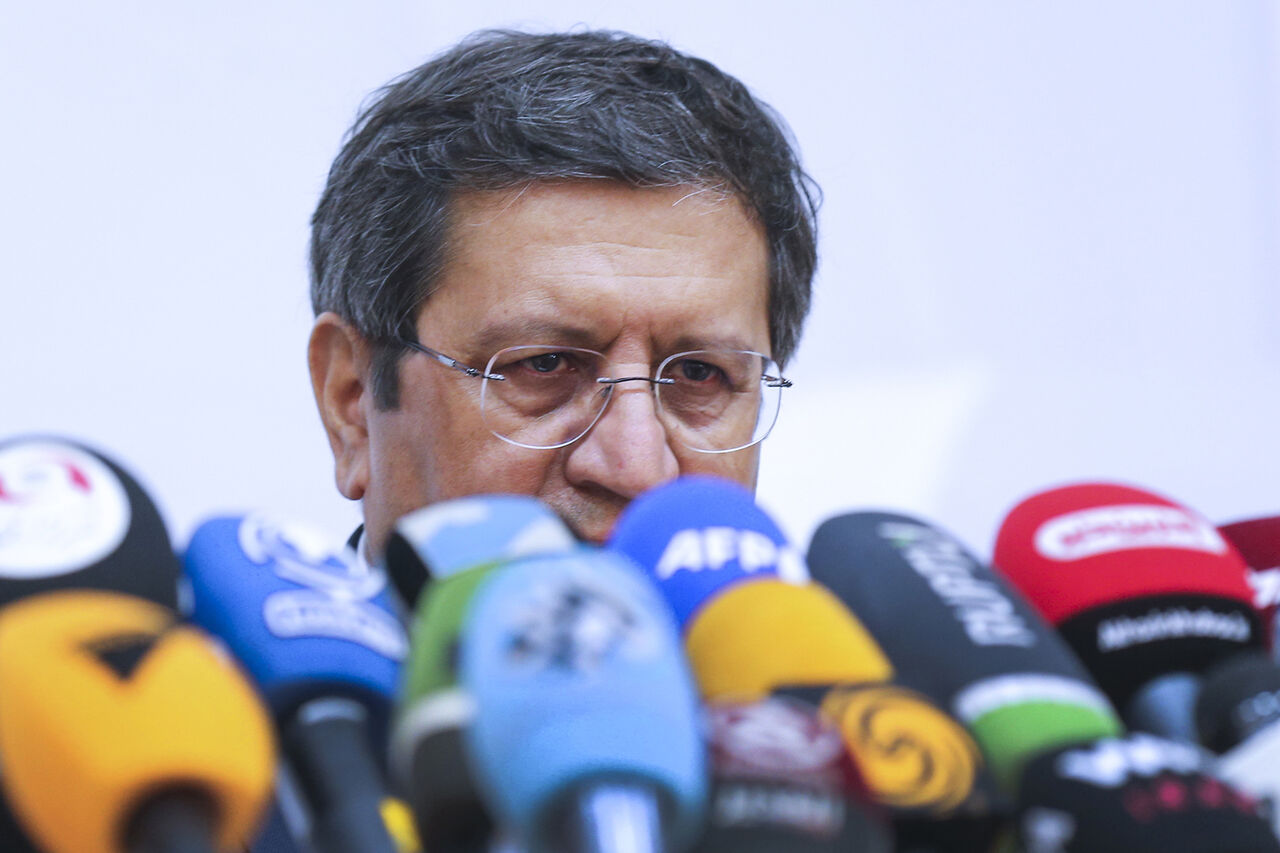 حکم رئیس کل بانک مرکزی