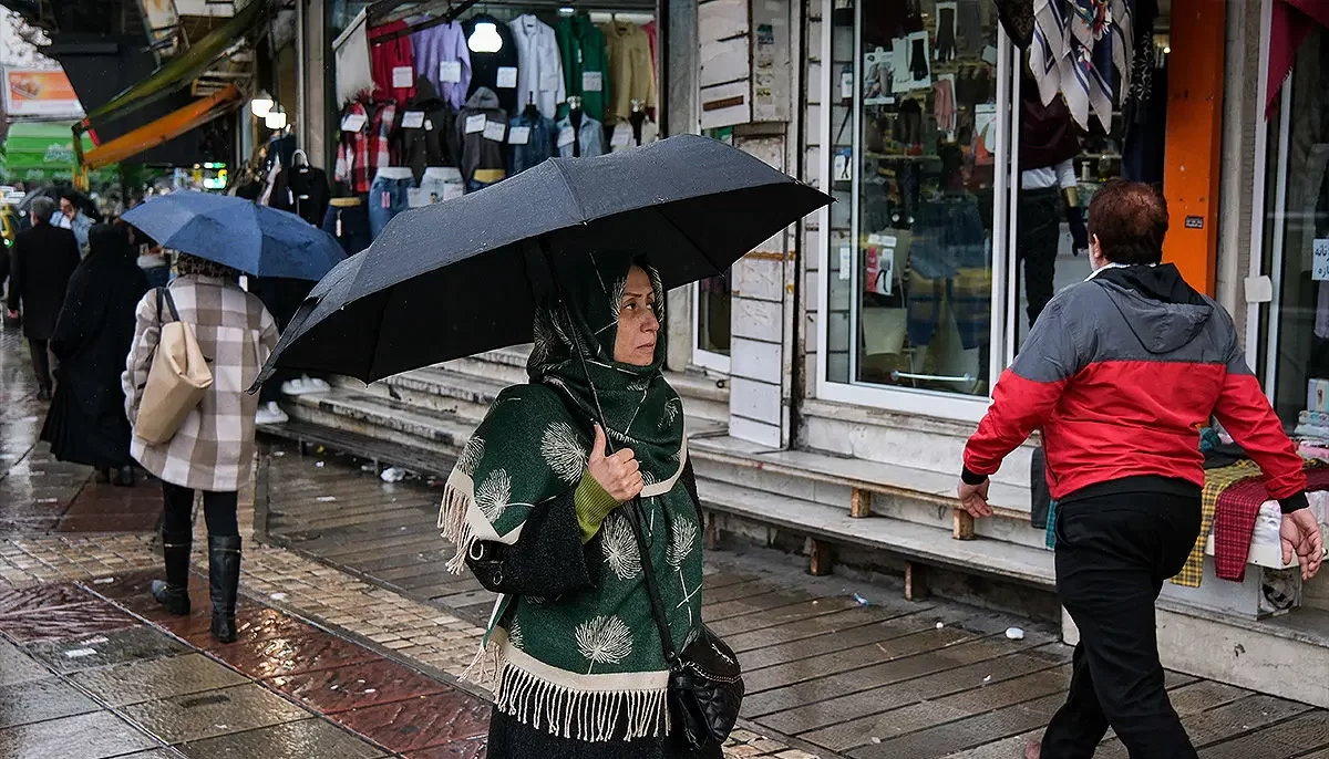 احتمال بارش، رعد و برق، لغزندگی معابر و وزش باد شدید