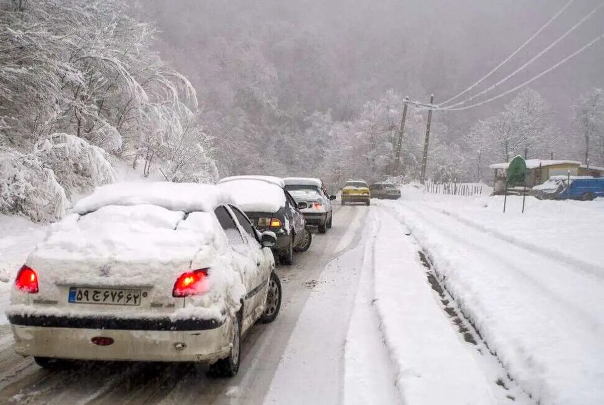 وضعیت جوی و ترافیکی کشور در روز جمعه ۵ دی؛ بارش برف و باران در چند استان