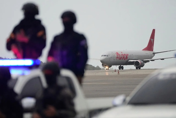 پرواز چارتر