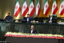 جهش دلار و طلا پس از سخنرانی پزشکیان، پدافند اقتصادی خالی از نیرو