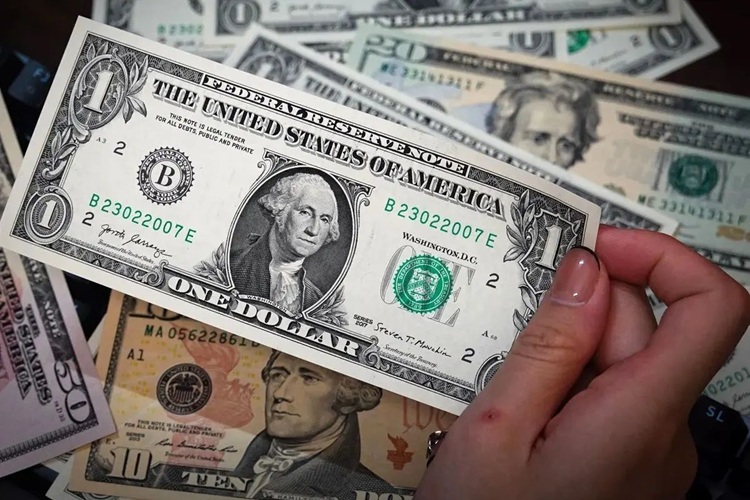 پیش‌فروش ارز صادراتی