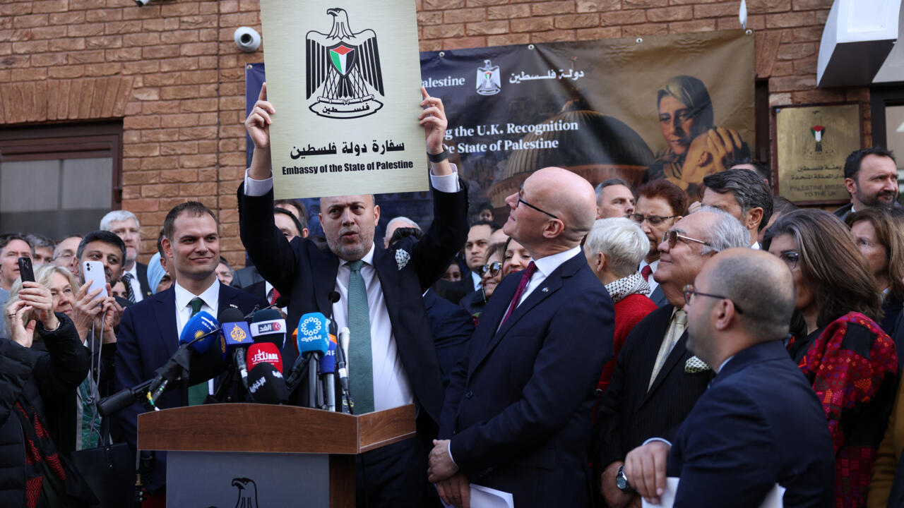 فلسطین روی خاک لندن؛ سفارت رسمی با پیام صلح و ایستادگی افتتاح شد