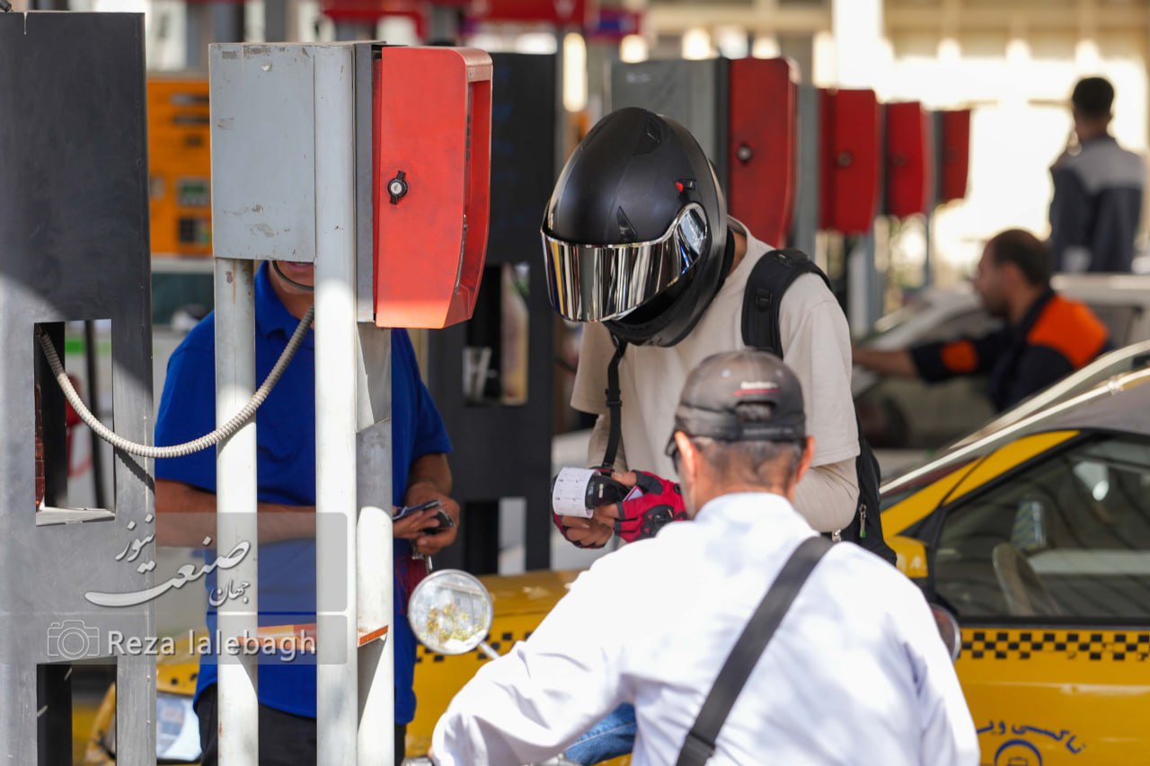 بنزین سوپر وارداتی عقب نشینی کرد؛ قیمت بنزین دوباره به ۶۵۸۰۰ بازگشت