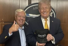 مداخله آشکار: رئیس‌جمهور آمریکا با کلاه "عظمت را به ایران برمی‌گردانیم" تهدید کرد