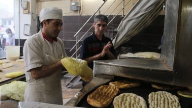 توزیع آرد نانوایان طبق روال عادی در حال انجام است