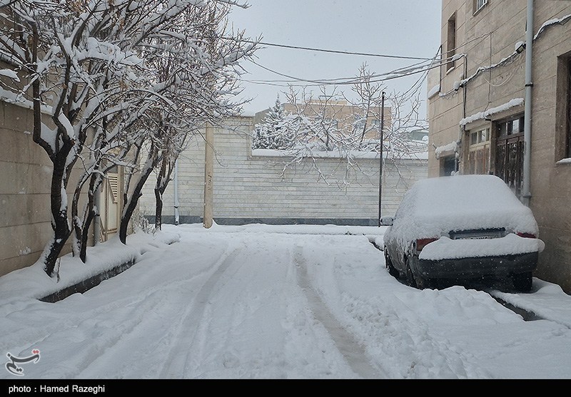 سامانه بارشی جمعه وارد ایران می‌شود