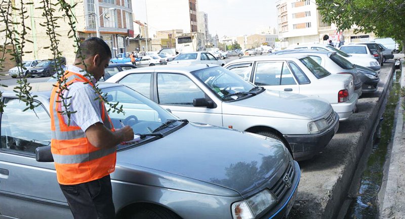 مافیای جای پارک بر تهران مسلط شد؛ شهر در تسخیر دلالان جای پارک