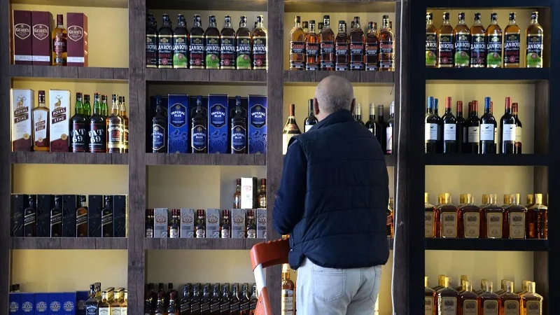 چراغ سبز پنهانی عربستان به خرید مشروب