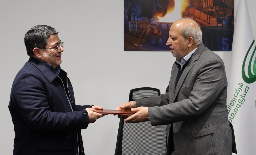 آغاز فصلی نو در توسعه صنایع و معادن