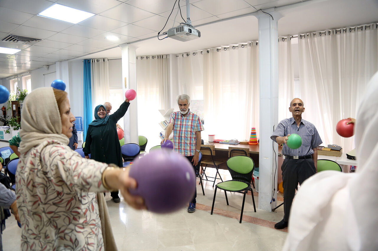 ۲. بحران بزرگ در راه است: تا سال ۱۴۳۵ جمعیت بالای ۶۰ سال سه برابر می‌شود