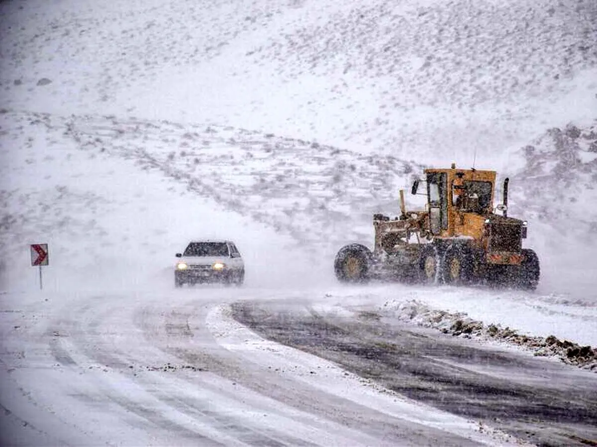 برف و باران به جاده‌های شمال رسید؛ هشدار پلیس به مسافران