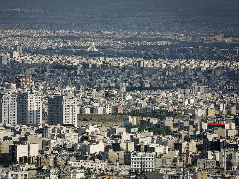 تهران ۵۴٪ مالیات کشور را میپردازد، اما فقط ۱٪ میگیرد!