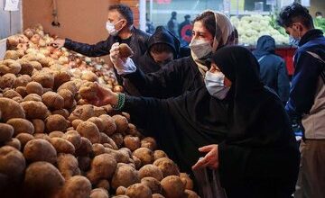 خبر مهم وزیر کار از ۱۵ اسفند این کالاها را با کالابرگ بخرید، سیب‌زمینی و پیاز هم کالابرگی شد