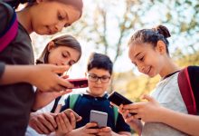 ۱. اسپانیا دسترسی افراد زیر ۱۶ سال به شبکه‌های اجتماعی را ممنوع می‌کند