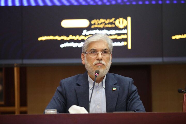 فضای دانشگاه‌ها باید از حالت امنیتی خارج شود