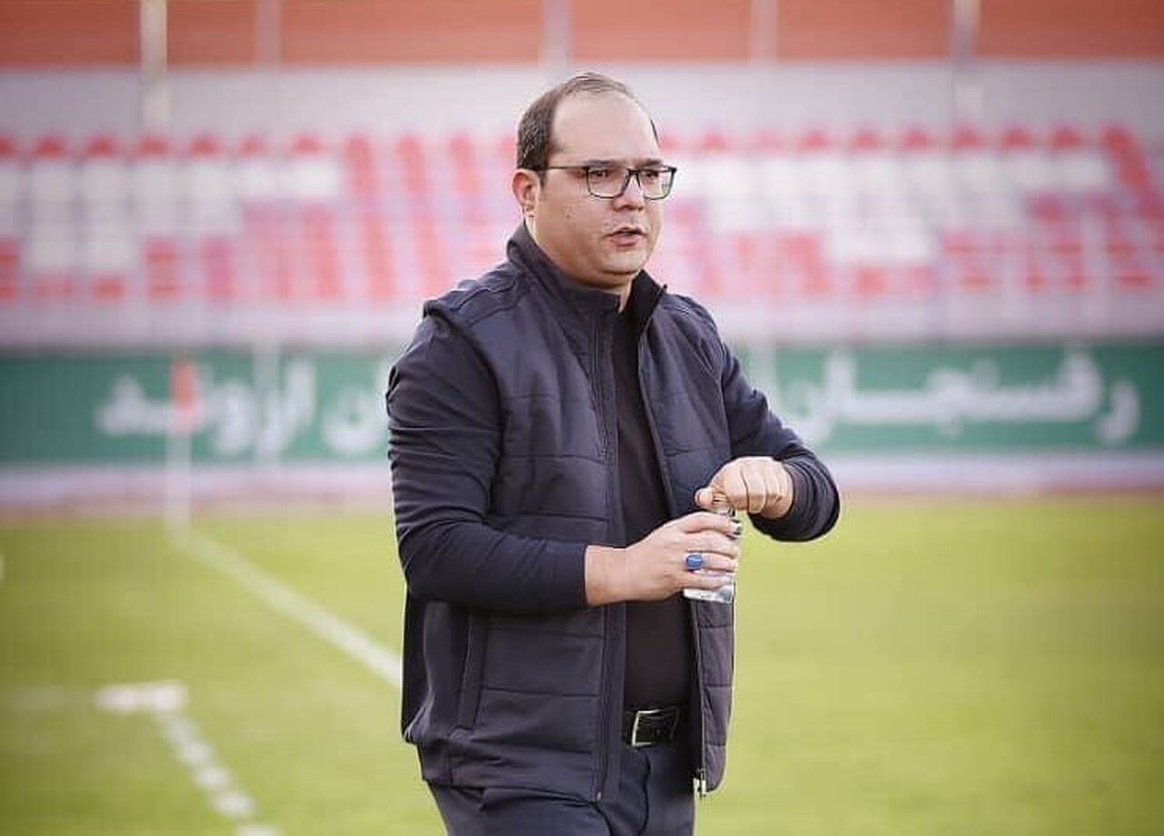 سرمربی تراکتور معرفی شد