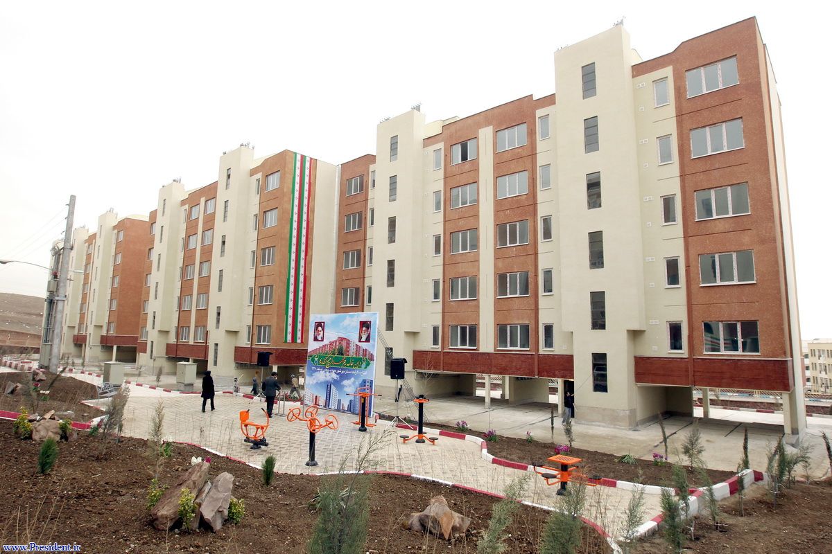وزارت راه وعده داد: پرونده مسکن مهر تا پایان دولت بسته می‌شود