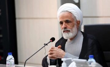 معاون پزشکیان: شاید خودمان طوری رفتار کردیم که تمام جهان علیه ماست