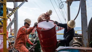 قیمت نفت صعودی شد؛ نگرانی‌ها درباره تأثیرات جهانی شدیدتر شد